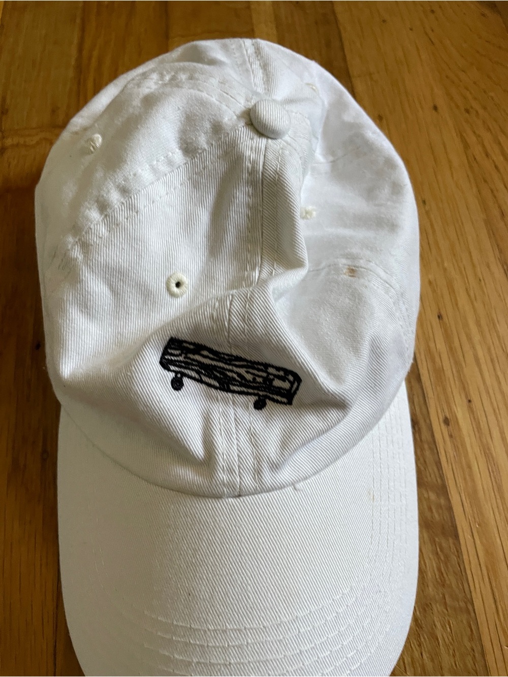 White Embroidered Skateboard Baseball Cap - Unbranded